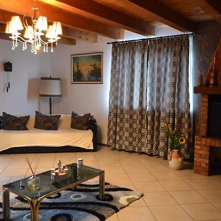 Casa Ricciotti Βίλα Tritenii de Jos Εξωτερικό φωτογραφία